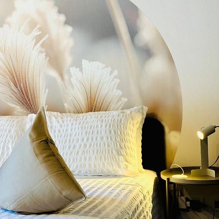 Crops City Stay Apartment 14 Триест Экстерьер фото