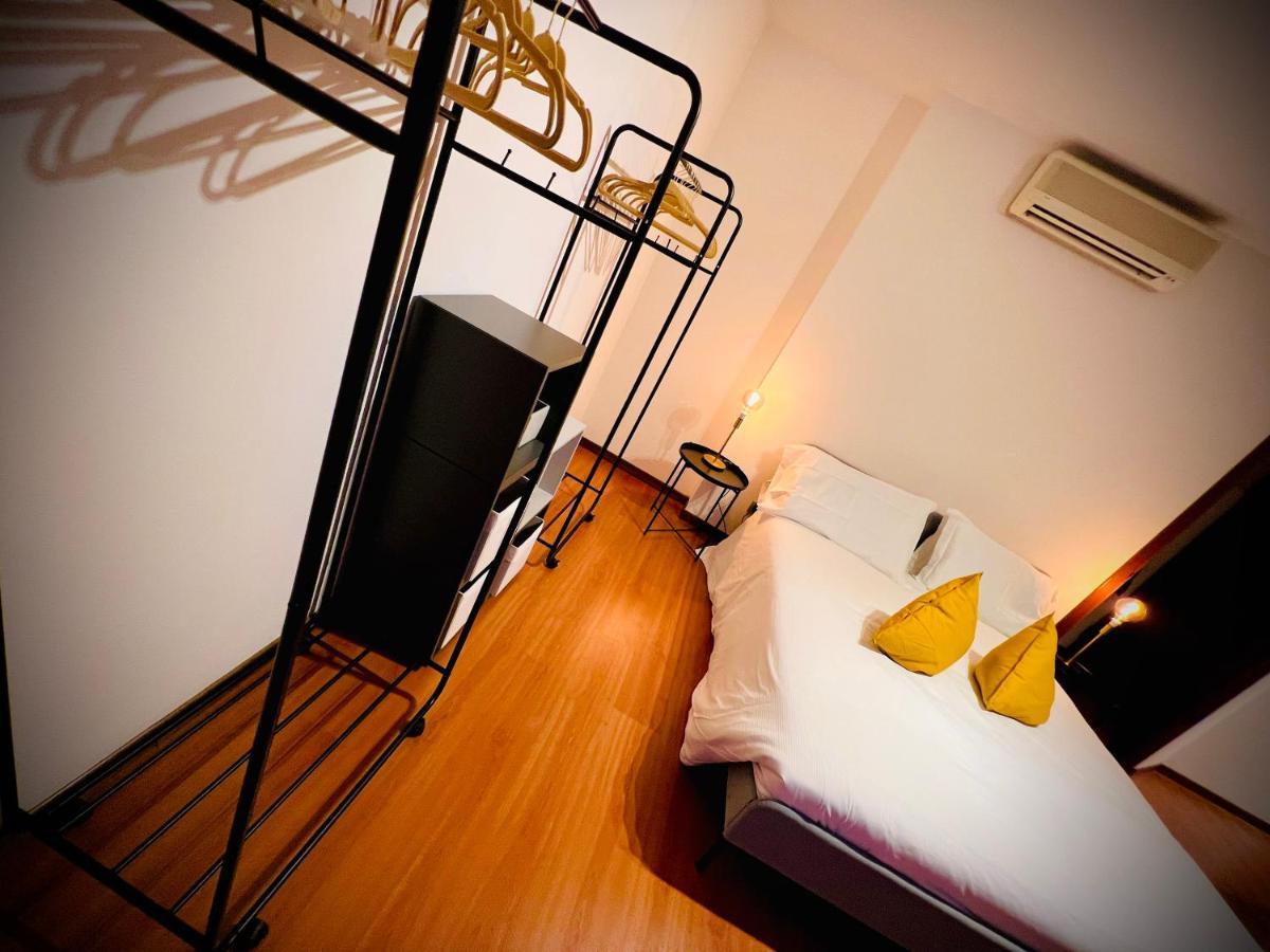 Crops City Stay Apartment 14 Триест Экстерьер фото