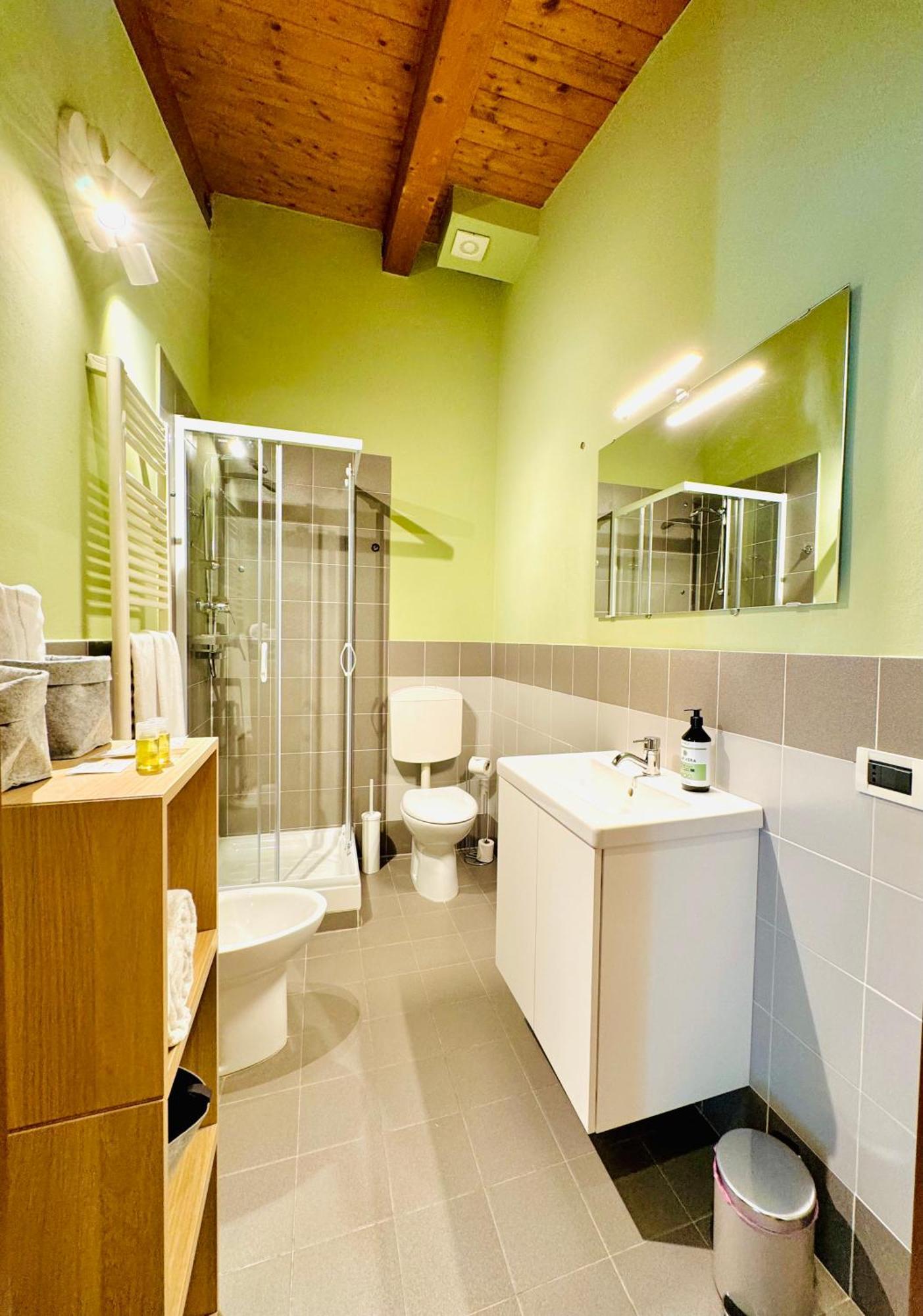 Crops City Stay Apartment 14 Триест Экстерьер фото
