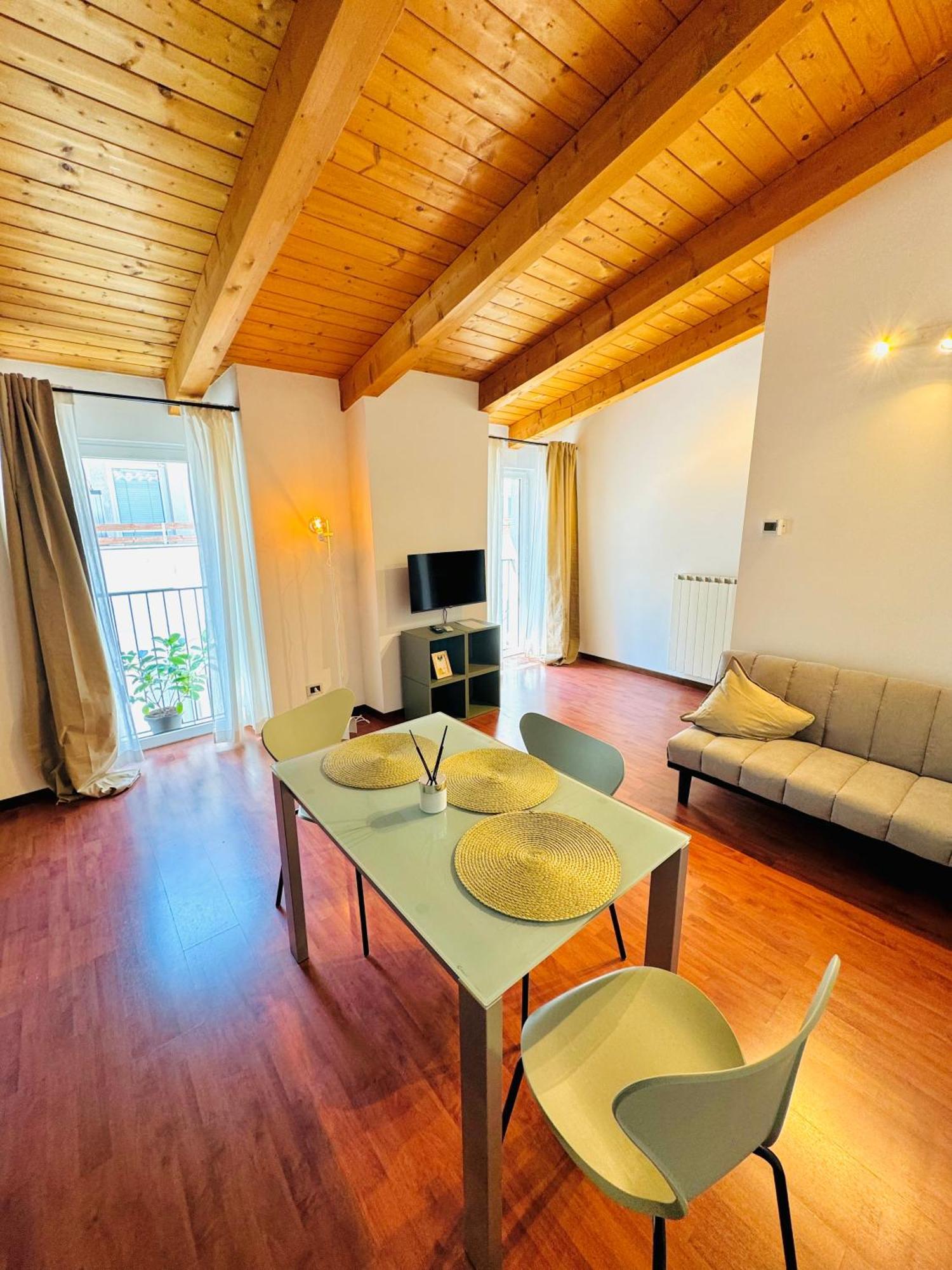 Crops City Stay Apartment 14 Триест Экстерьер фото