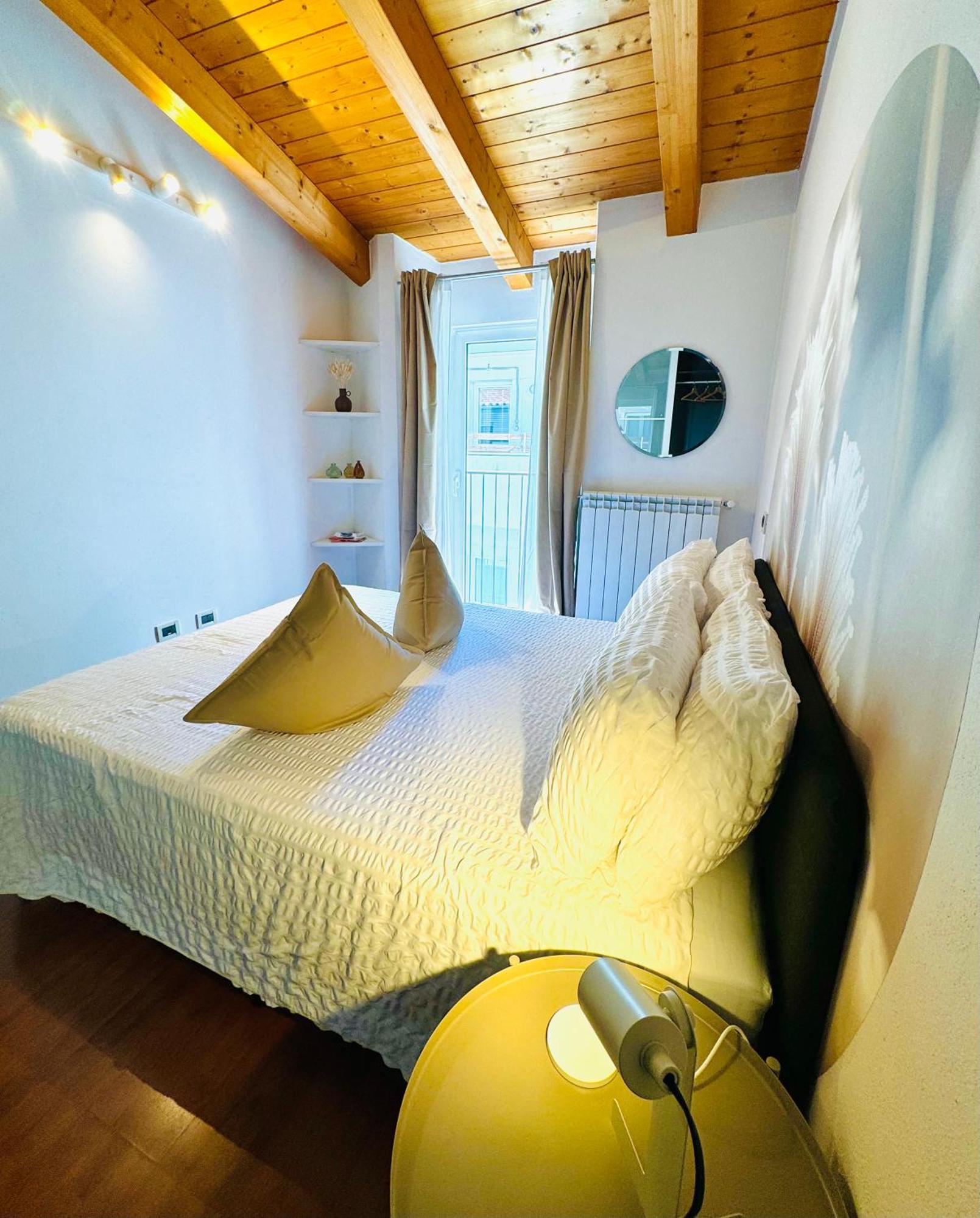 Crops City Stay Apartment 14 Триест Экстерьер фото
